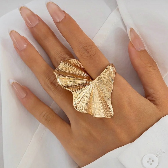 Gold Statement Ring, Contemporary Chunky Wave Design, Size 7 - Picture 4 of 5